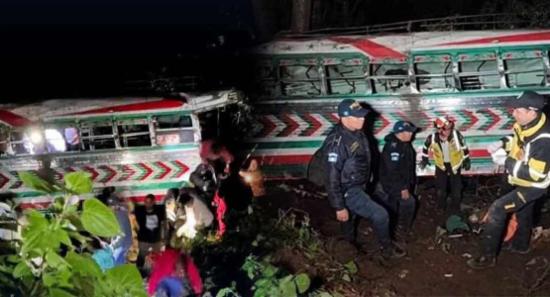 ග්වාතමාලාවේ බස් අනතුරකින් පුද්ගලයින් 15ක් මරුට